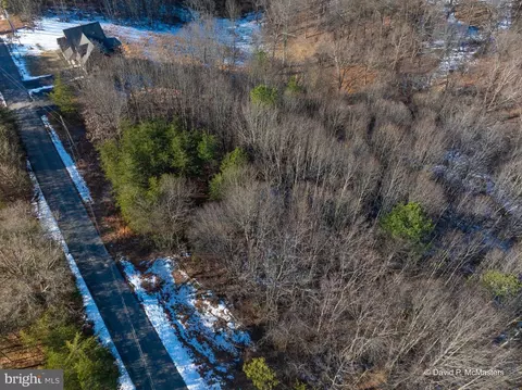 Tear Drop Trl, Gerrardstown, WV 25420