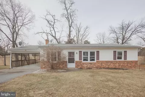 75 Clay Rock Dr, Martinsburg, WV 25404