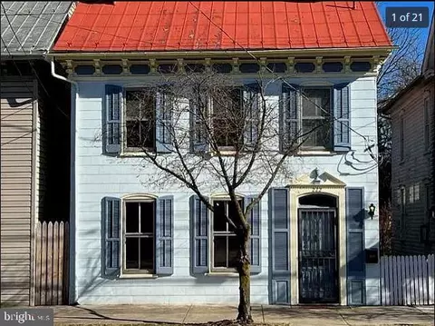 222 S Raleigh St, Martinsburg, WV 25401