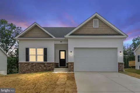 194 Larimar Ln, Inwood, WV 25428