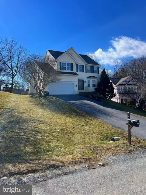 1703 Memorial Park Ave, Martinsburg, WV 25401
