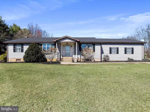 208 Mcguire Ln, Gerrardstown, WV 25420