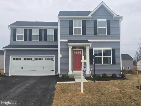 32 Distant View Dr, Hedgesville, WV 25427