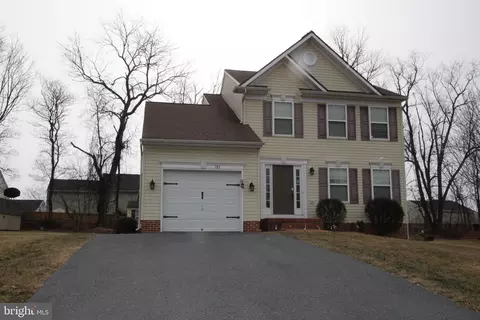 483 Talisman Dr, Martinsburg, WV 25403