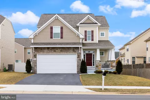 113 Darden Ct W, Martinsburg, WV 25403