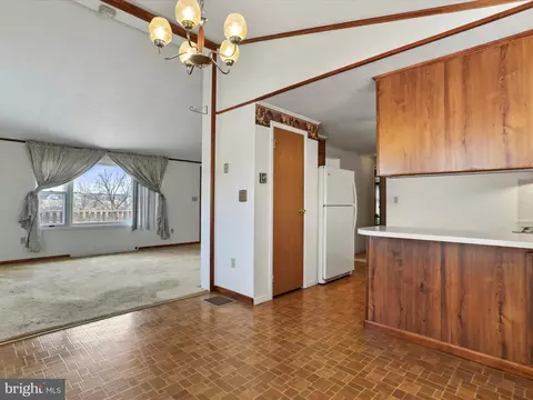 101 Carvers Way, Falling Waters, WV 25419 photo 9