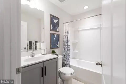 21 Stager Ave, Falling Waters, WV 25419 photo 19