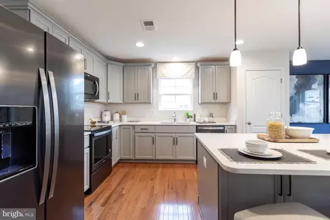 21 Stager Ave, Falling Waters, WV 25419 photo 5