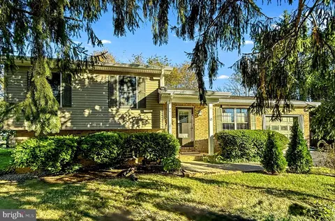 65 Jolly Rancher Dr, Martinsburg, WV 25405