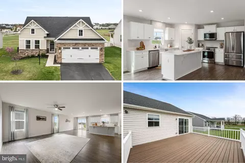 55 Bookers Ct, Martinsburg, WV 25405