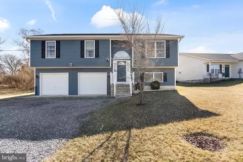 448 Orchard Ave, Martinsburg, WV 25401