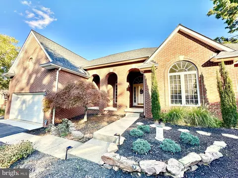 309 Toboggan Hill Trl, Hedgesville, WV 25427
