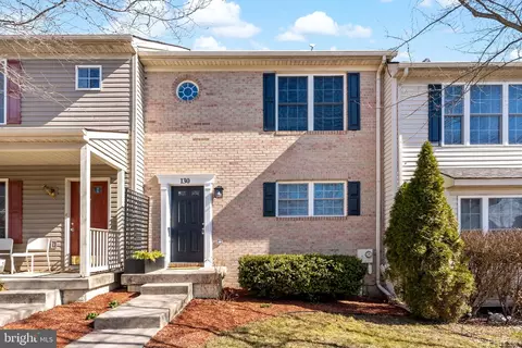 130 Ritter Dr, Martinsburg, WV 25404