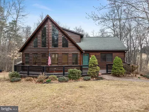 Exterior - 217 Regal Dr, Falling Waters, WV 25419 photo 5 of 15