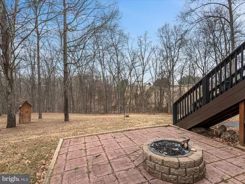 Exterior - 217 Regal Dr, Falling Waters, WV 25419 photo 14 of 15