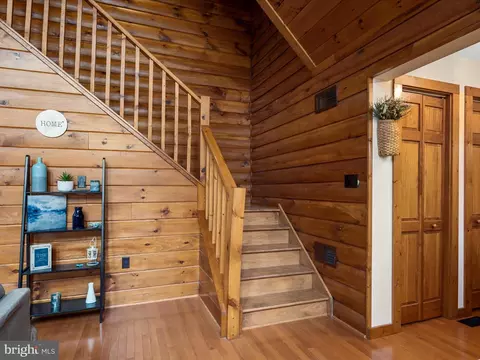 Entry Way - 217 Regal Dr, Falling Waters, WV 25419 photo 3 of 3