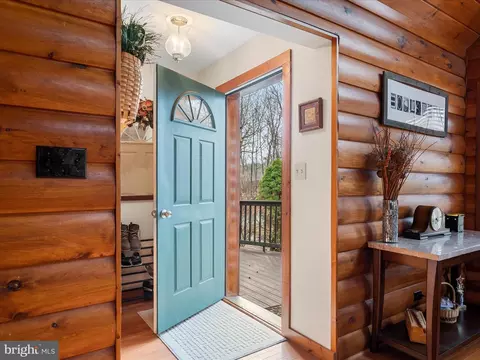Entry Way - 217 Regal Dr, Falling Waters, WV 25419 photo 1 of 3