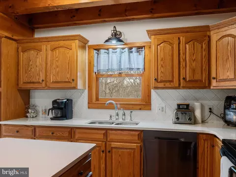 Kitchen - 217 Regal Dr, Falling Waters, WV 25419 photo 3 of 4