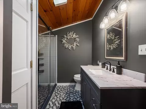 Bath - 217 Regal Dr, Falling Waters, WV 25419 photo 2 of 3