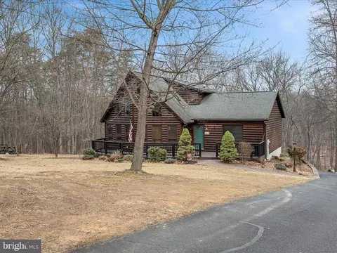 Exterior - 217 Regal Dr, Falling Waters, WV 25419 photo 4 of 15