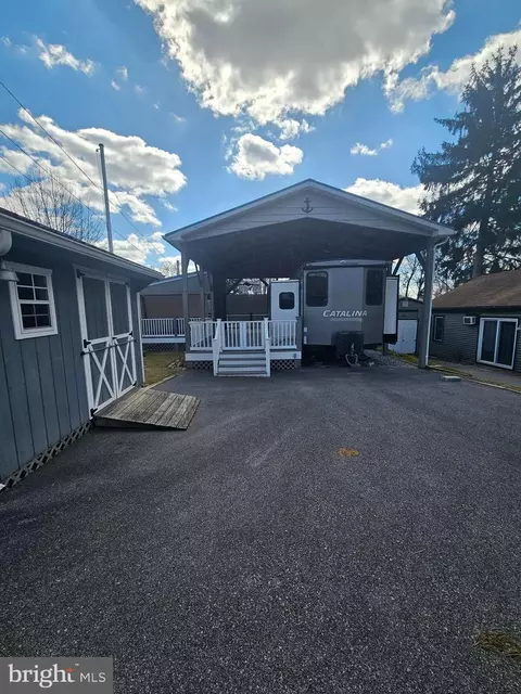 Block 36 Lot 13 Sunshine Ln, Falling Waters, WV 25419