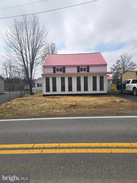 386 Specks Run Rd, Bunker Hill, WV 25413