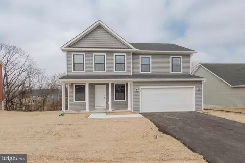 127 Duluth Dr, Martinsburg, WV 25404