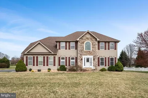 28 Hargrove Cir, Martinsburg, WV 25403