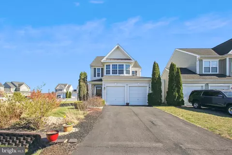 373 Bashore Dr, Martinsburg, WV 25404