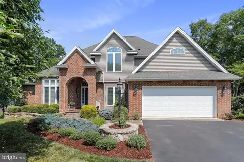397 Peace Pipe, Hedgesville, WV 25427