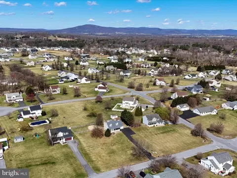 81 Viceroy Dr, Falling Waters, WV 25419 photo 44