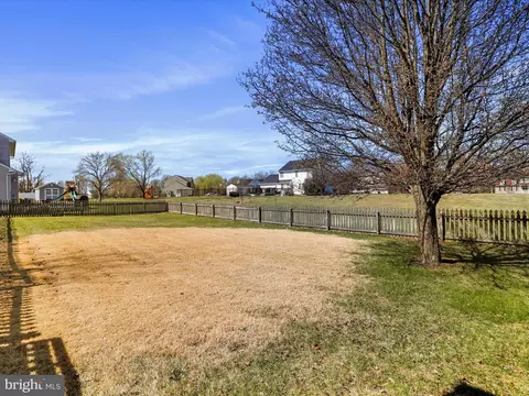 81 Viceroy Dr, Falling Waters, WV 25419 photo 42