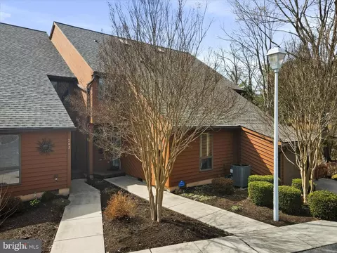 205 Tecumseh Trl, Hedgesville, WV 25427