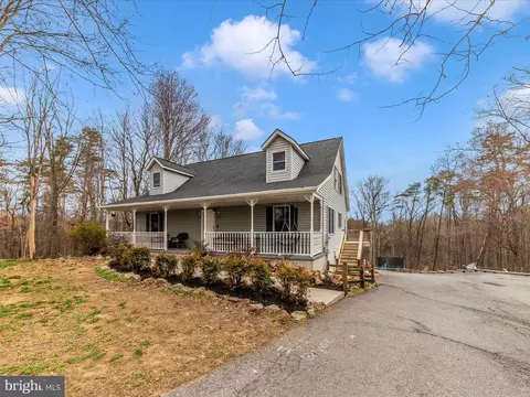 Exterior - 215 Regal Dr, Falling Waters, WV 25419 photo 5 of 11