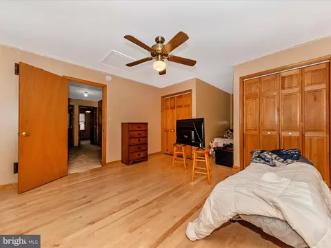 Bedroom - 215 Regal Dr, Falling Waters, WV 25419 photo 8 of 12