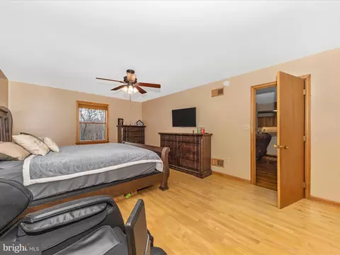 Bedroom - 215 Regal Dr, Falling Waters, WV 25419 photo 4 of 12
