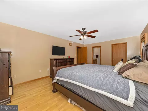 Bedroom - 215 Regal Dr, Falling Waters, WV 25419 photo 3 of 12