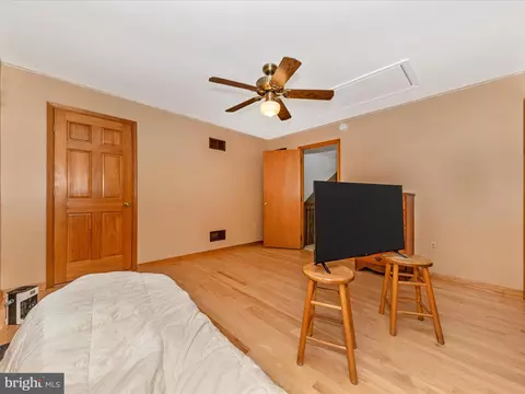 Bedroom - 215 Regal Dr, Falling Waters, WV 25419 photo 7 of 12