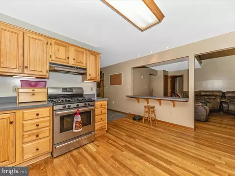 Kitchen - 215 Regal Dr, Falling Waters, WV 25419 photo 5 of 5