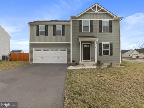 257 Switchgrass Ct, Bunker Hill, WV 25413