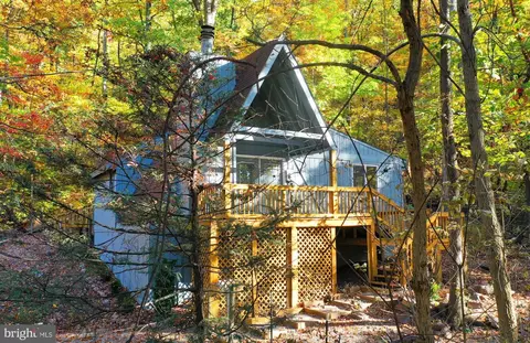 304 Glenwood Ln, Gerrardstown, WV 25420
