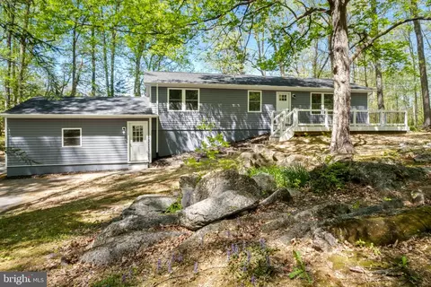 414 Panorama Dr, Martinsburg, WV 25403