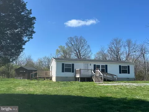 159 Dodge Country Rd, Bunker Hill, WV 25413