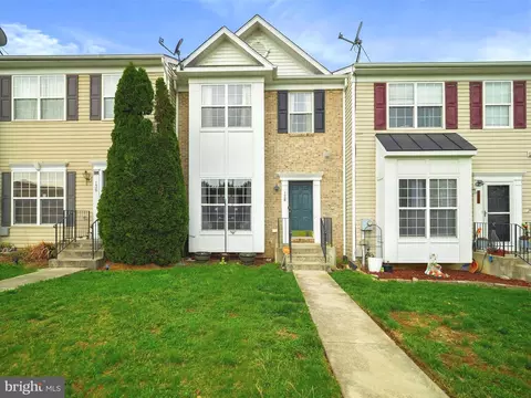 128 Whitman Ln, Inwood, WV 25428