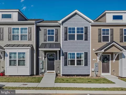 69 Heritage Hills Dr, Martinsburg, WV 25405