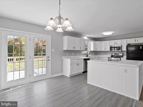 243 Violet Ln, Falling Waters, WV 25419 photo 8