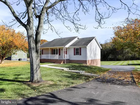 243 Violet Ln, Falling Waters, WV 25419 photo 4