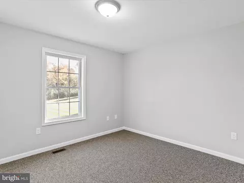 243 Violet Ln, Falling Waters, WV 25419 photo 20