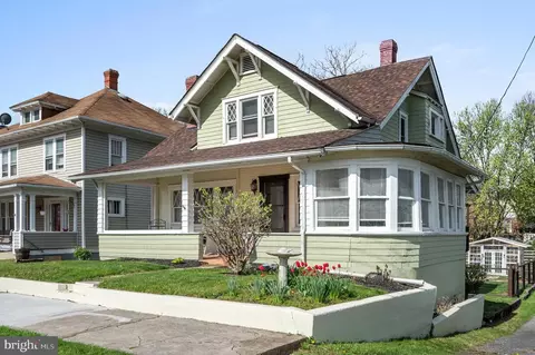 223 S Rosemont Ave, Martinsburg, WV 25401