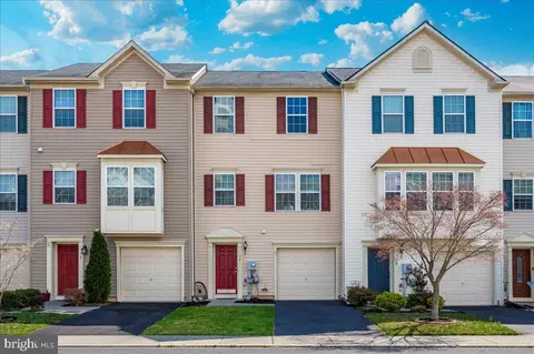 74 Tidewater Ter, Falling Waters, WV 25419